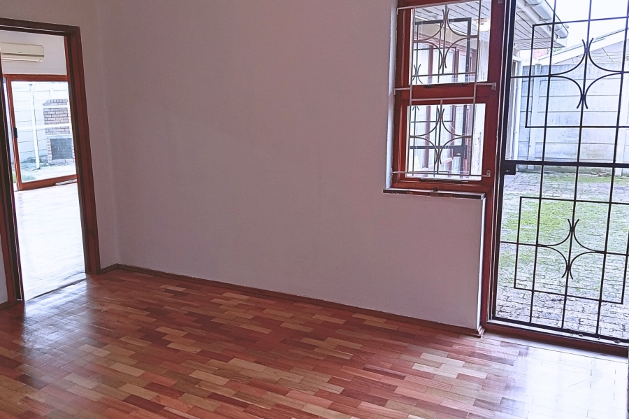 4 Bedroom Property for Sale in Chrismar Western Cape